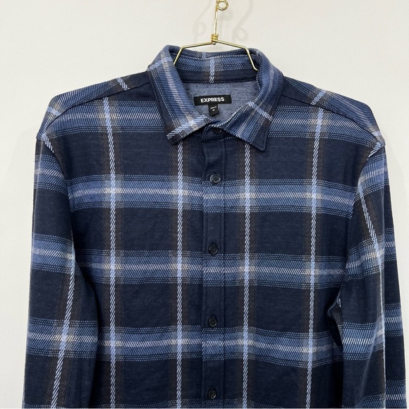 Express Blue Plaid Button-Up Shirt Flannel Comfy Soft Size Medium Long Sleeve - Picture 4 of 7